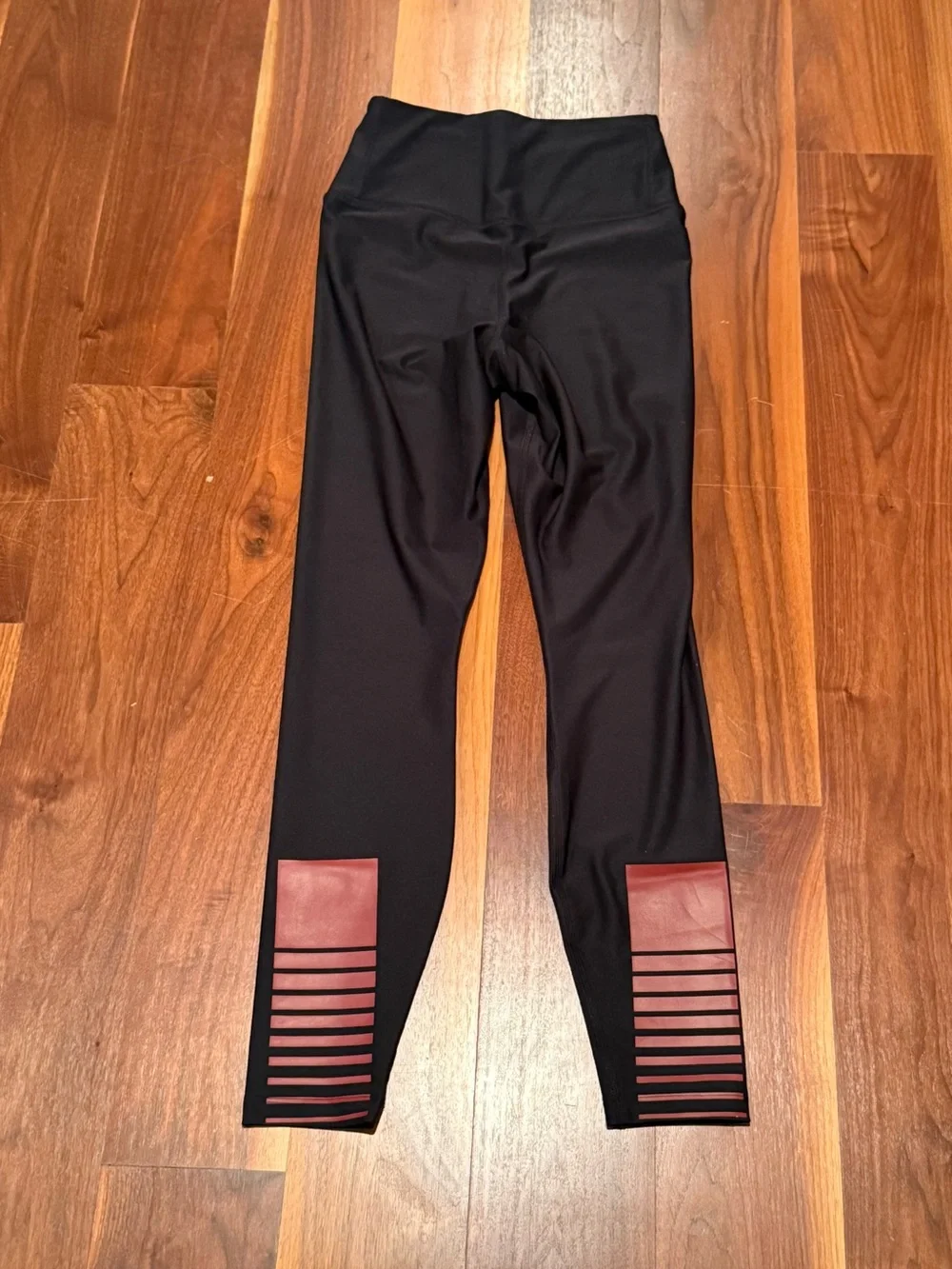 Nike Women’s Black and Red Alabama Athletic Leggings